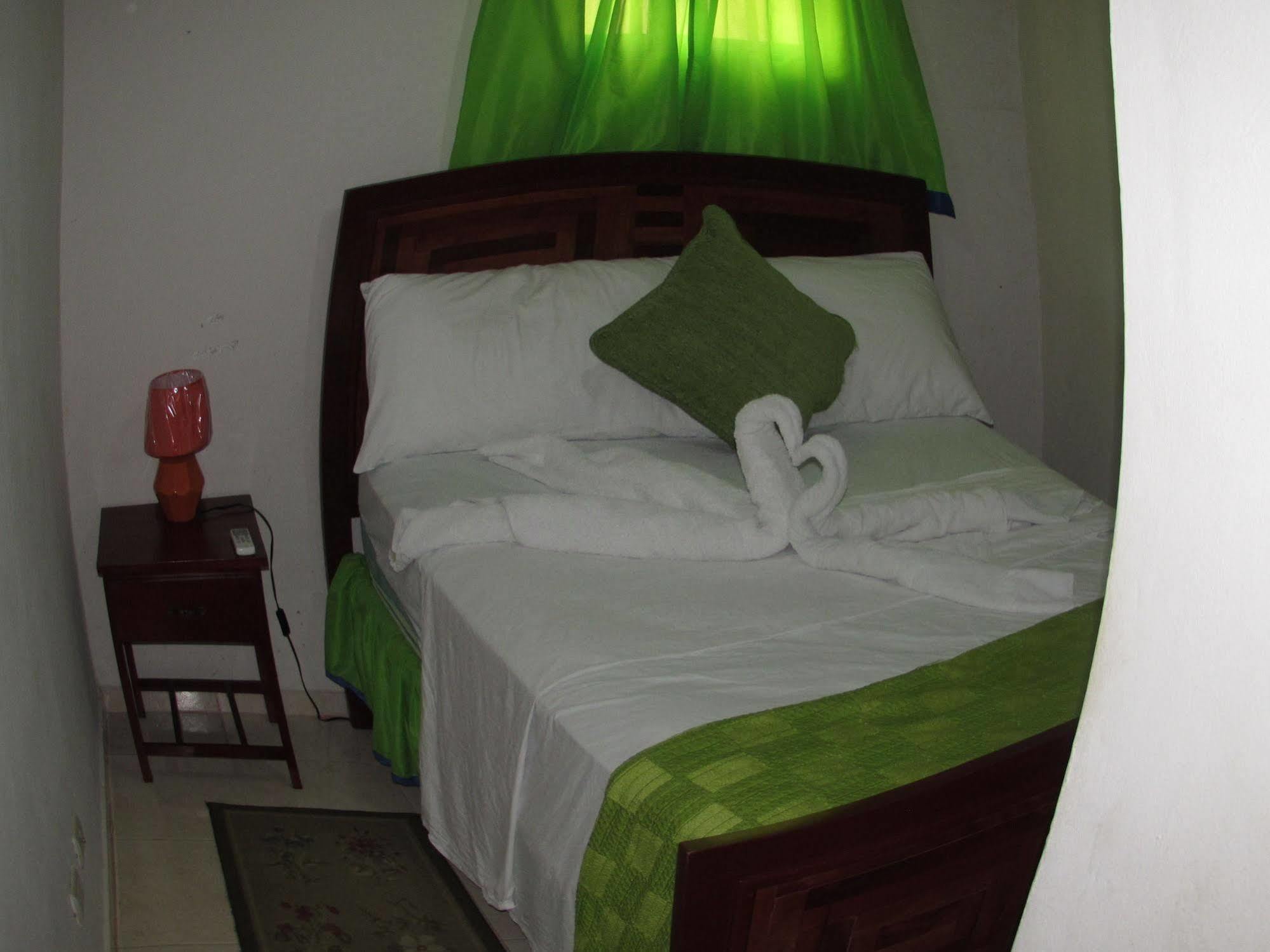 Apartamentos En Playa Dorada Puerto Plata Dış mekan fotoğraf
